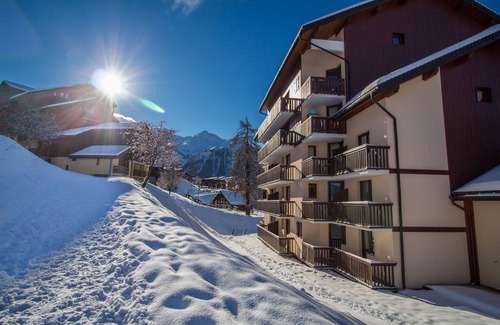Vallandry Apartment | 3 bedroom apartment sleeps 8 ski in ski out in Vallandry - Les Arcs