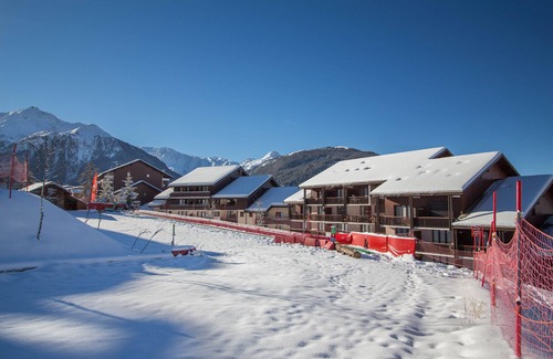 Vallandry Apartment | 3 bedroom apartment sleeps 8 ski in ski out in Vallandry - Les Arcs