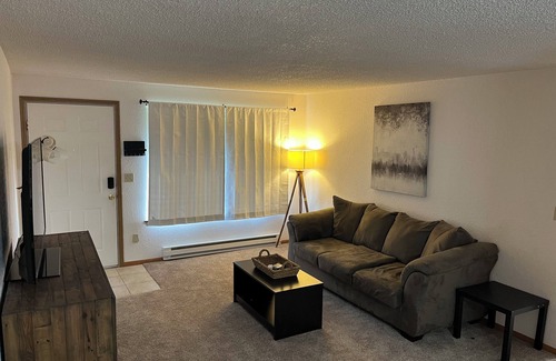 Bonney Lake Apartment | 3-bedroom apartment in fabulous Bonney Lake