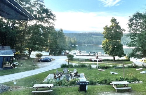Holderness Apartment | 3 Bedroom Apartment with Squam Lake View
