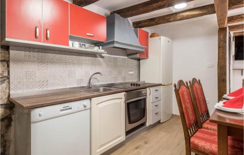 Jurdani House | 3 Bedroom Awesome Home In Jurdani