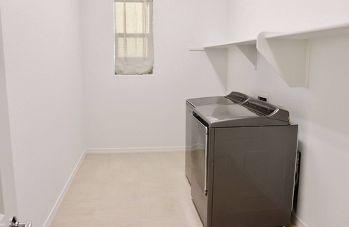 Surprise House | 3-bedroom building in phenomenal Surprise with WiFi, AC