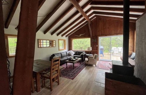 Hatley Ski Chalet | 3-bedroom chalet in beautiful Hatley with WiFi