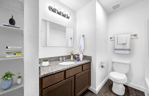 Spring Condo | 3-Bedroom Condo Near Houston & The Woodlands
