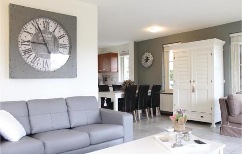 Wemeldinge House | 3 Bedroom Cozy Home In Wemeldinge