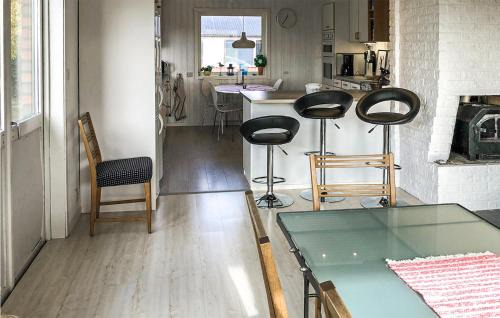Svanesund House | 3 Bedroom Cozy Home In Svanesund