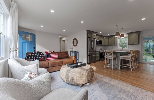 East Dennis House | 3 Bedroom Dennis home close to beaches and amenities