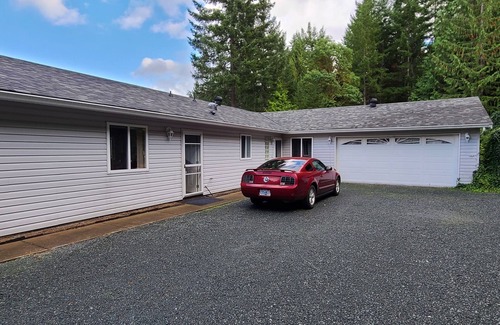 Regional District of Nanaimo House | 3 bedroom home on the outskirts of Qualicum Beach