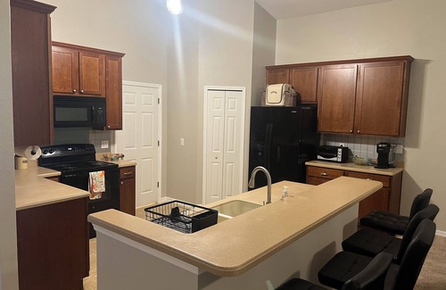 DeLand House | 3-bedroom house in charming DeLand with AC