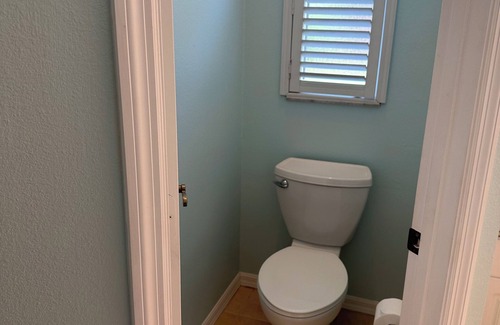 Venice House | 3-bedroom house in charming Venice with AC, WiFi. Short ride to Venice Beaches