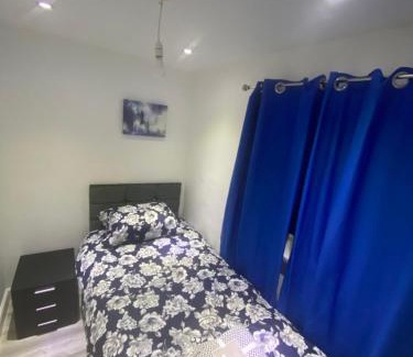Loughborough Apartment | 3 Bedroom House in Loughborough