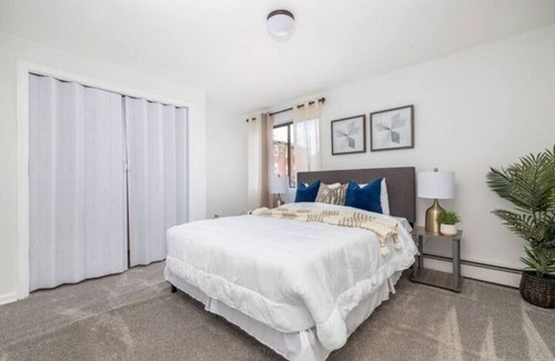 Hartford House | 3-bedroom house in welcoming Hartford with AC