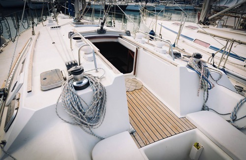 Old Town Boat Rental | 3 Bedroom Houseboat in Catania