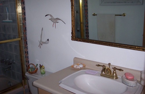 Noyack House | 3 Bedroom Lovely HAMPTON Home near Swimming Beach!