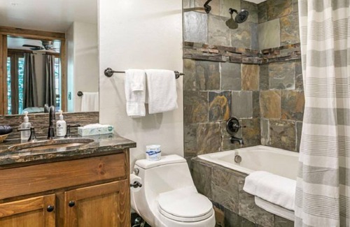 Vail Condo | 3 Bedroom Mountain Vacation Rental in the Heart of Vail Village