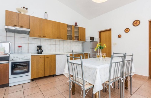 Rovanjska Apartment | 3 bedroom nice apartment in Jasenice