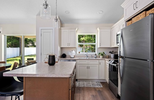 Fellowship House | 3-Bedroom Retreat in Ocala, 10 Min to WEC!