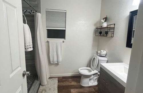 Tempe House | 3-bedroom townhome in fantastic Tempe with AC