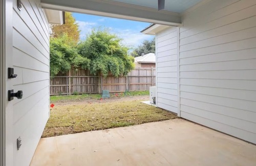 Broussard House | 3-bedroom townhome in the Hart of Broussard