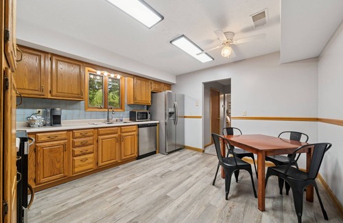 Cheat Lake House | 3 Bedroom Townhome next to Cheat Lake/Sunset Beach Marina!