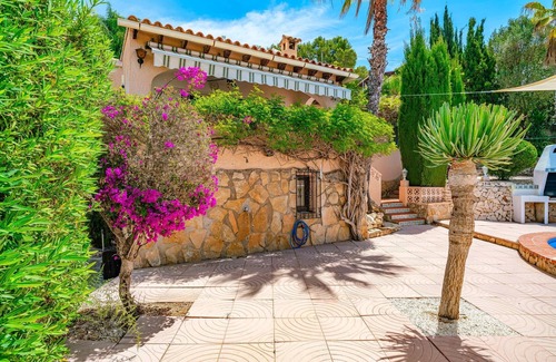 Paichi Villa | 3 bedroom villa in teulada