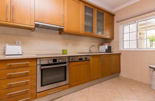 Manta Rota Ski Chalet | 3 bedroom villa with communal pool and WIFI by AlgarveManta (22V3)