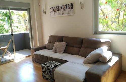 Sant Adria de Besos Apartment | 3 BEDROOMS, 2 BATHROOMS FOR 6 PAX, SWIMMING POOL, FREE PARKING and NEAR THE BEACH!