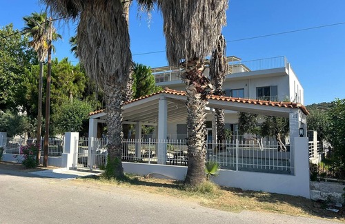 Komnina Apartment | 3 bedrooms Penthouse in Evia Bay hotel in Aidipsos