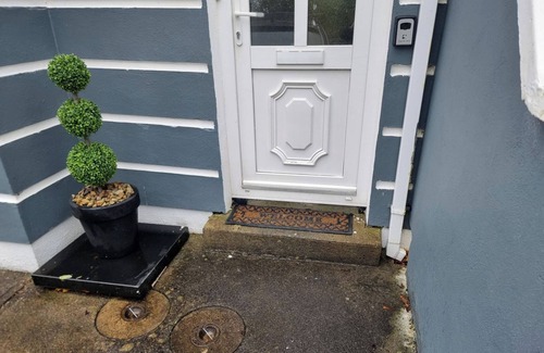 Cortober House | 3-Beds, Sleep 7 with Garden & Private Parking