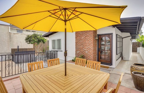 San Clemente Cottage | 3 Blocks to Beach: San Clemente Escape w/Patio!