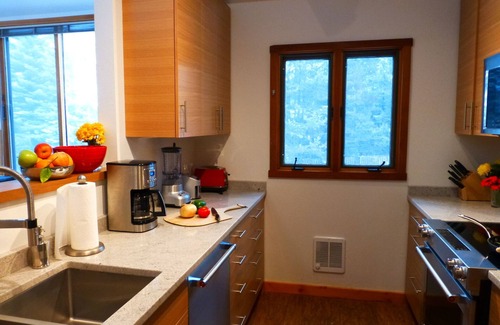 Moose Wilson Road Condo | 3 BR, 3 BA Jackson Hole Yampa Condo, 5 miles from Grand Teton National Park