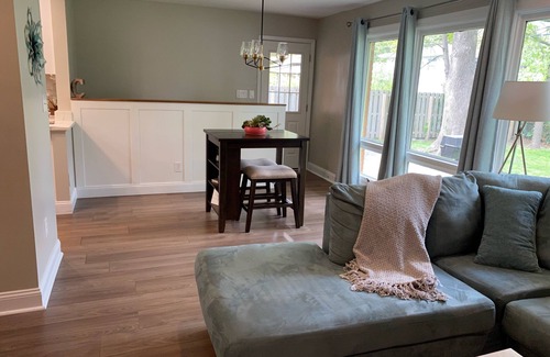Springfield House | 3 BR, w/garage &1BR set up as home office w/printer