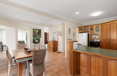 Castaways Beach House | 3 Carribean Court Castaway Beach