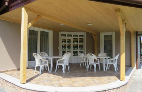 Balatonlelle Apartment | 3 fös apartman