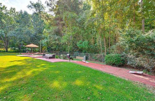 Lithonia House | 3 Mi to Arabia Mtn Trails Quiet Ranch-Style Home