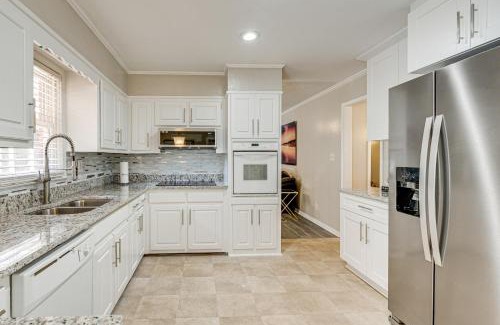 Lithonia House | 3 Mi to Arabia Mtn Trails Quiet Ranch-Style Home