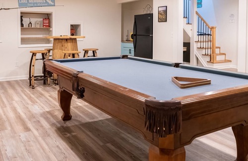 Grant House | 3 minutes from local boat launch, renovated multi-family home