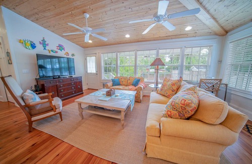 Historic Downtown Apalachicola House | 3-Night Min, 3BR/2BA House, Downtown Historic Apalachicola!