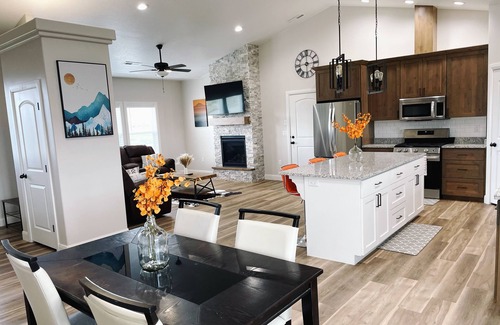 Cedar City House | 3 Peaks Mountain View Getaway w/Hot Tub!