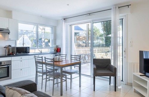 La Trinite-sur-Mer Apartment | 3-room apartment in La Trinité/Mer with sea view terrace