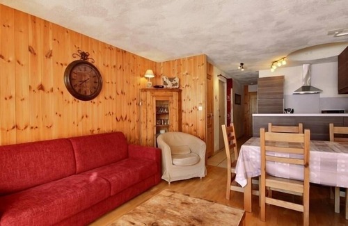 Plagne Centre Apartment | 3-room apartment, south balcony, ski-in/ski-out, WiFi, 6 ppl