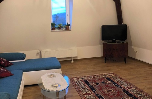 Eisenach Apartment | 3-room maisonette: Child-friendly vacation apartment in a prime location in Eisenach
