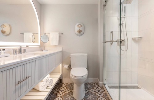 Singer Island Hotel | 3 Seaside Units! Outdoor Pool, Beach Access, Pet-friendly Property!