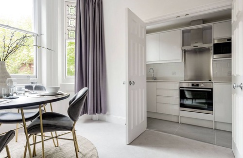 Belgravia Apartment | 3 Sloane Gardens by UnderTheDoormat