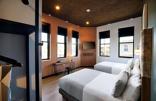 Lawrenceville Hotel | 3-Star Hotel ∙ TRYP by Wyndham Pittsburgh/Lawrenceville