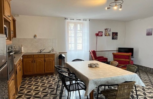 Laparrouquial Other | 3-star gite - authentic - large garden - swimming pool
