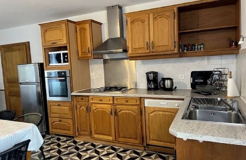 Laparrouquial Other | 3-star gite - authentic - large garden - swimming pool