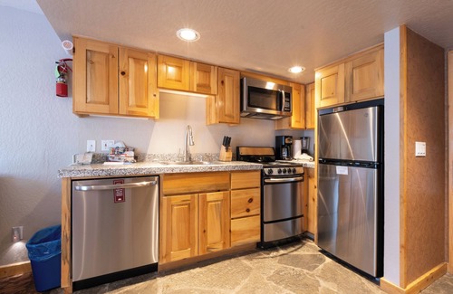 Olympic Valley Hotel | 3 Units Studios | Kitchen | Free Parking | Olympic Valley