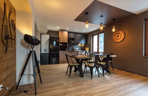 Orelle Apartment | 3 Vallées & epic cols – 4 to 6 guest stay
