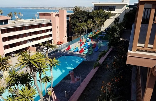 Village of La Jolla Hotel | 3 x Terrace Oceanview 2 Bed/2 Bath Accommodation at La Jolla Cove Hotel